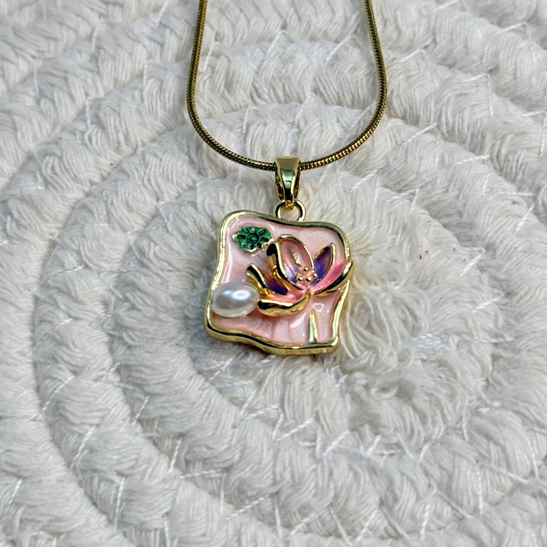 vintage petal square pendant vintage petal square pendant