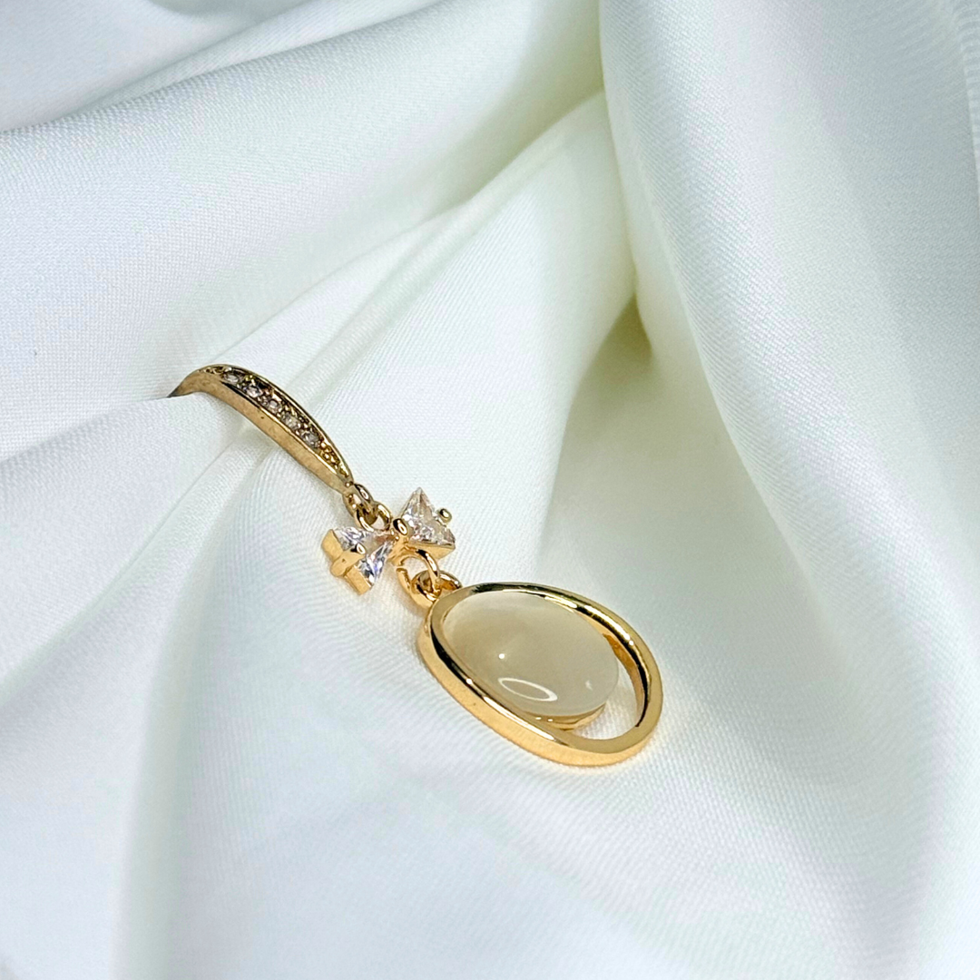 vintage ribbon round drops vintage ribbon round drops